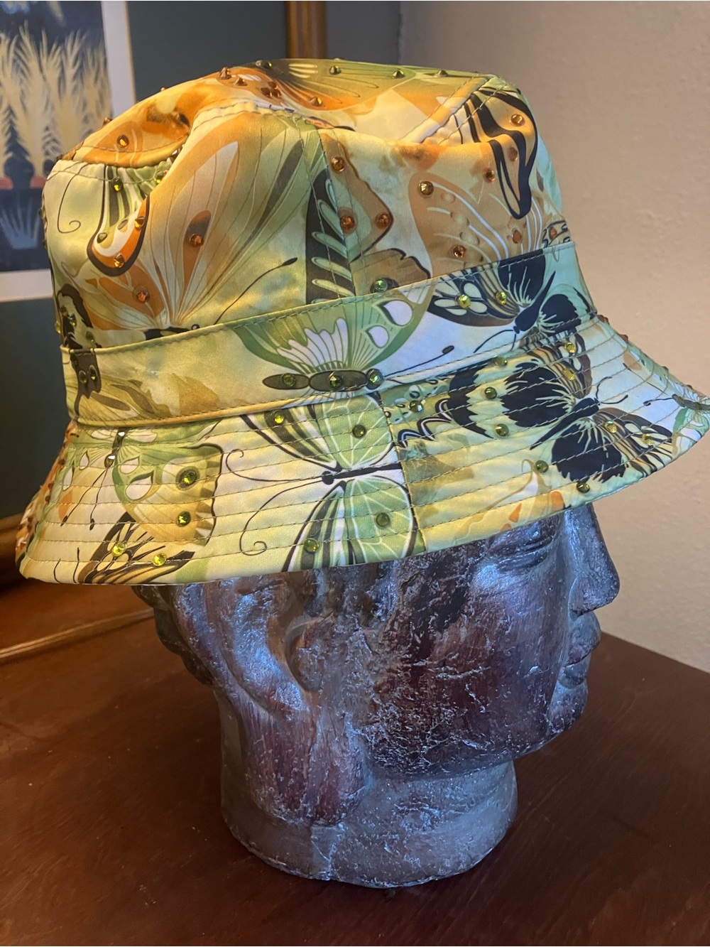 Women’s butterfly jeweled Bucket Hat - Green & Yellow - Picture 2 of 6